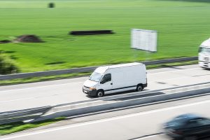 Renault, Peugeot y Citroën, lideran las matriculaciones de vehículos comerciales en diciembre de 2023